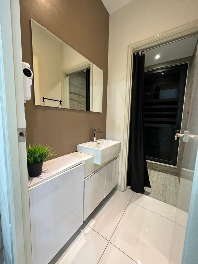 Arti Mont Kiara Aparthotel Куала Лумпур Екстериор снимка