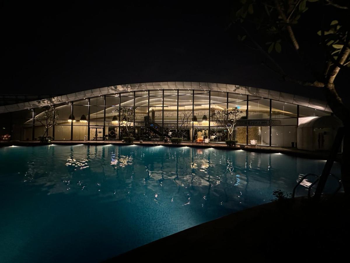 Arti Mont Kiara Aparthotel Куала Лумпур Екстериор снимка